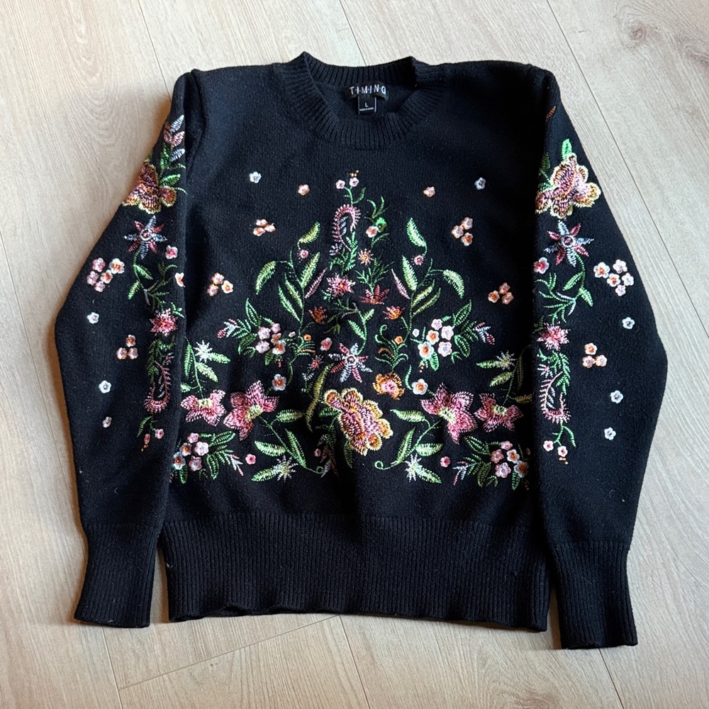 Timing Black Floral Embroidered Women's Sweater
